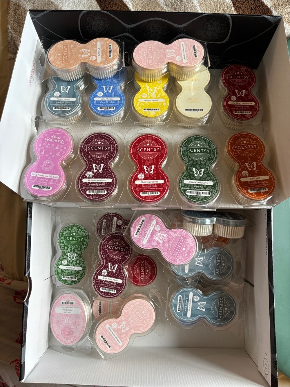 Scentsy Pods Packs. Assorted scents available.